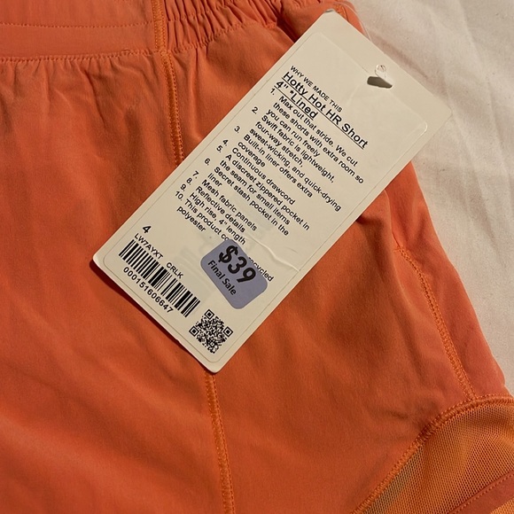 Lululemon Hotty Hot High Rise 4” Lined shorts - Picture 4 of 4